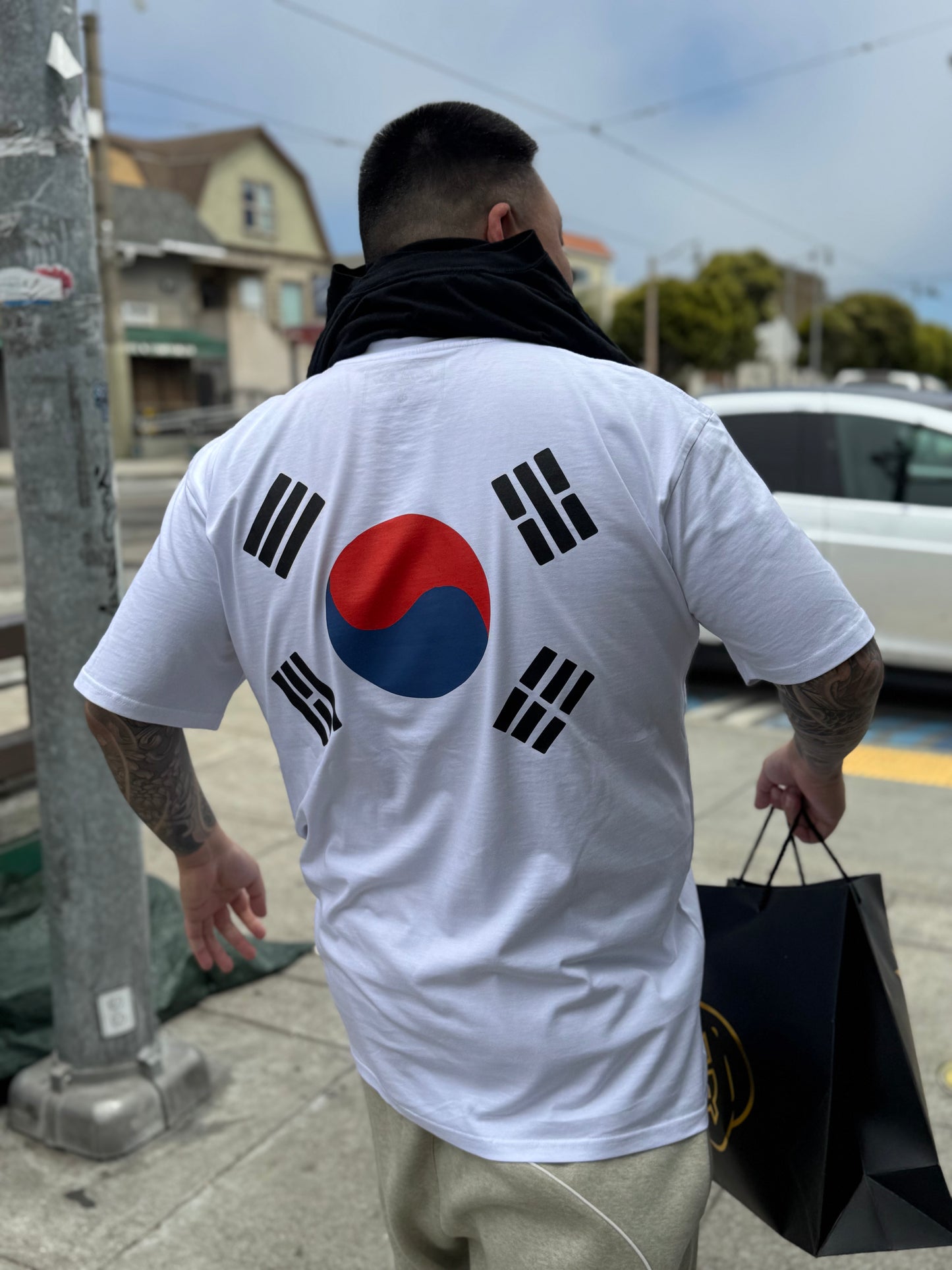 KOREN MONEY BAG T-SHIRT